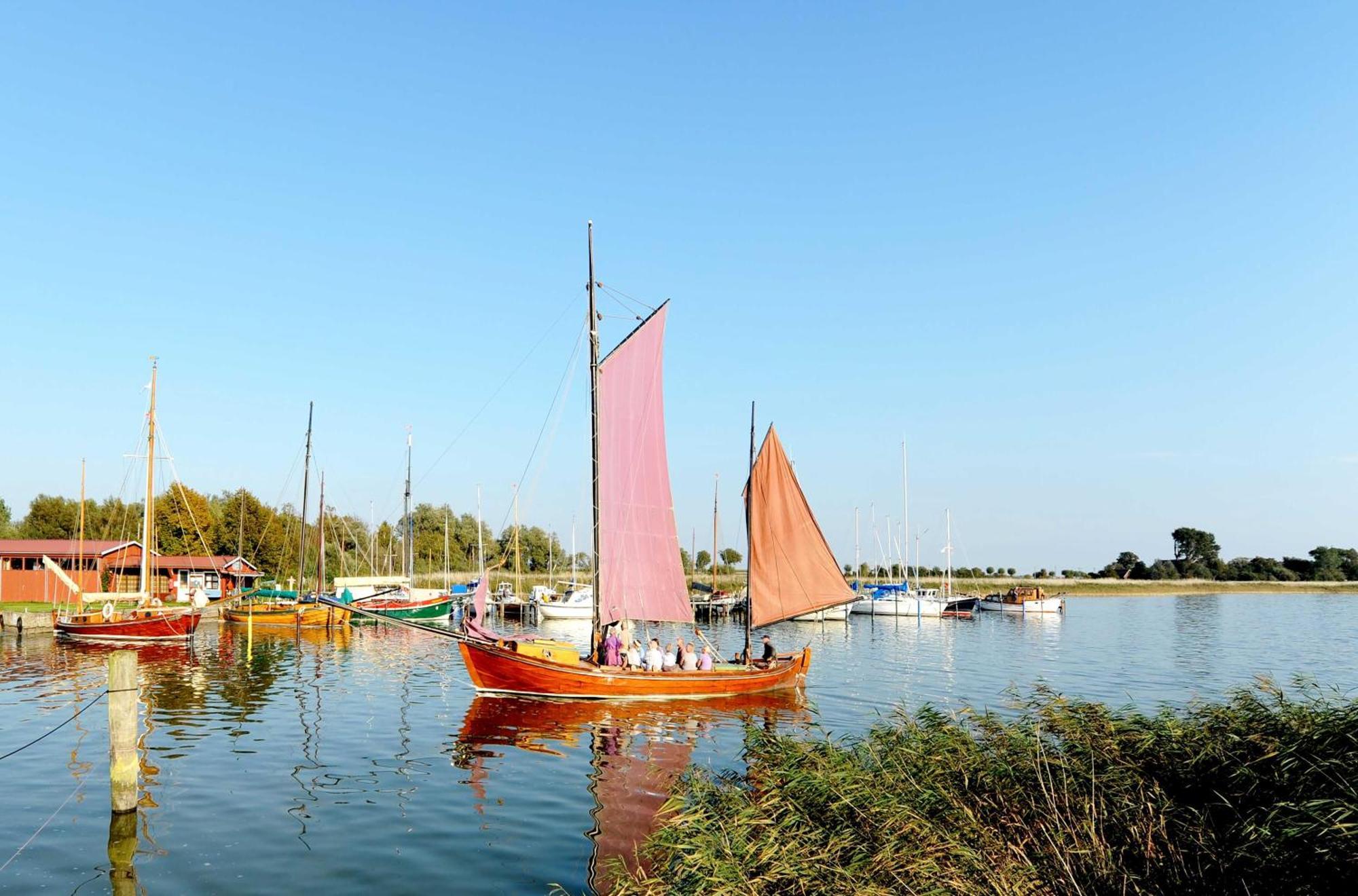 Meerblick Mit Kamin Am Saaler Bodden Wustrow  Exterior foto